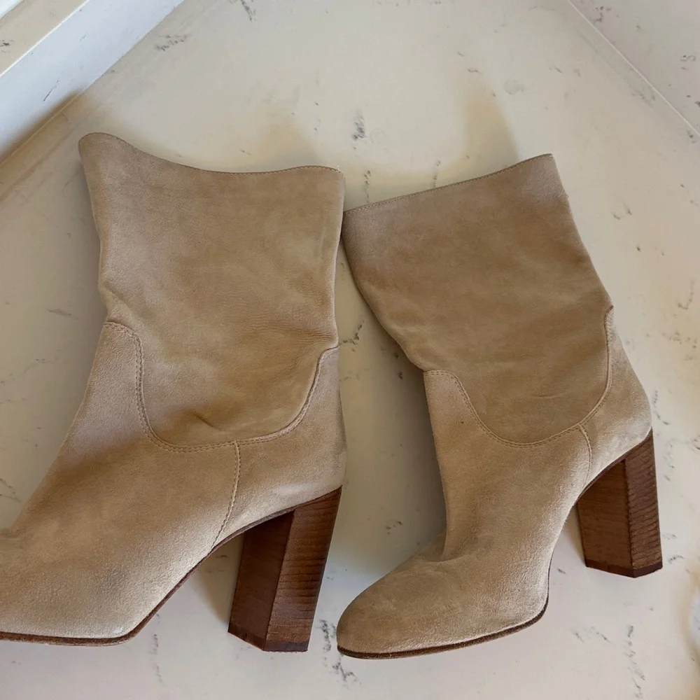 Free People Dakota Block Heel suede slouchy Boots Women’s size 40/ 9 Tan Color